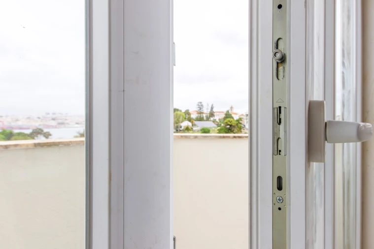 Apartamento T3 para Venda em Almada, Cova da Piedade, Pragal e Cacilhas Foto 14