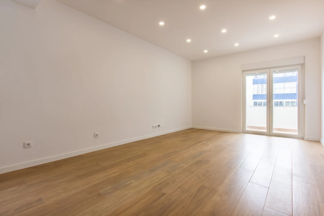 Apartamento T1 para Venda em Charneca de Caparica e Sobreda Foto 12