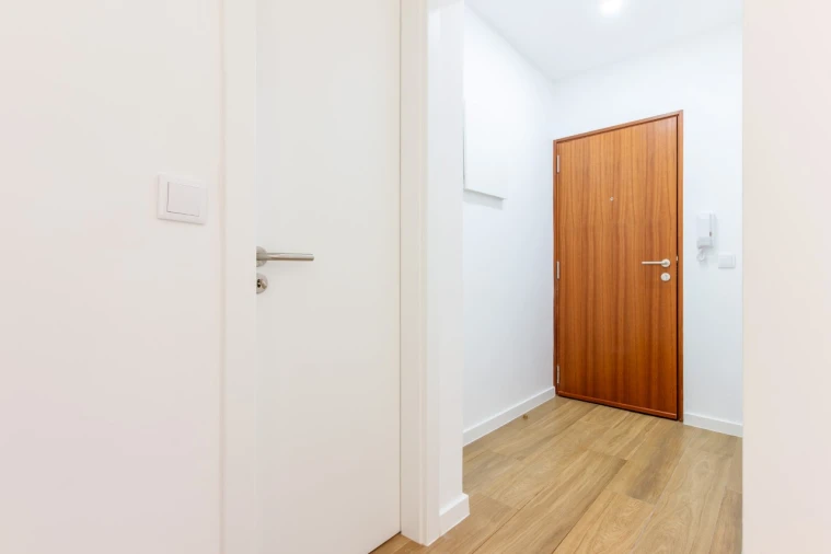 Apartamento T1 para Venda em Charneca de Caparica e Sobreda Foto 1