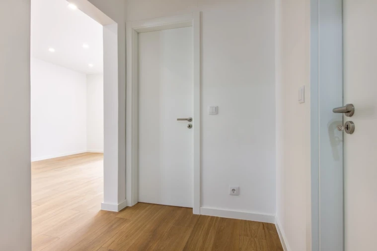 Apartamento T1 para Venda em Charneca de Caparica e Sobreda Foto 2