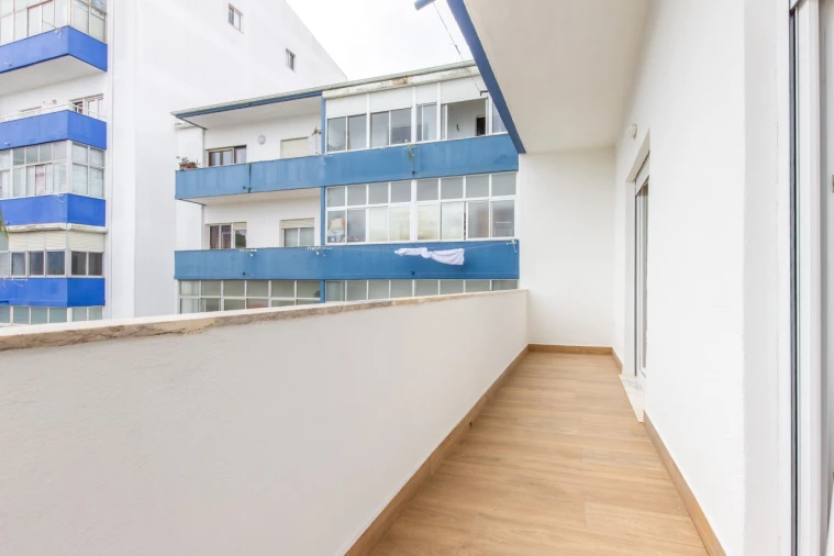 Apartamento T1 para Venda em Charneca de Caparica e Sobreda Foto 10