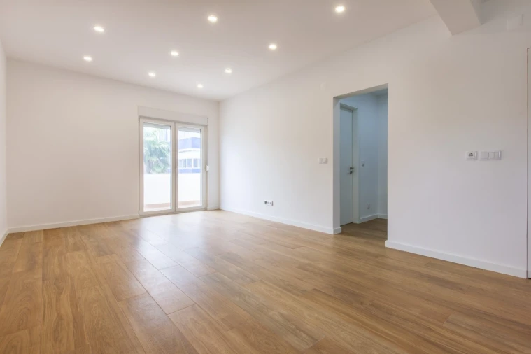 Apartamento T1 para Venda em Charneca de Caparica e Sobreda Foto 14