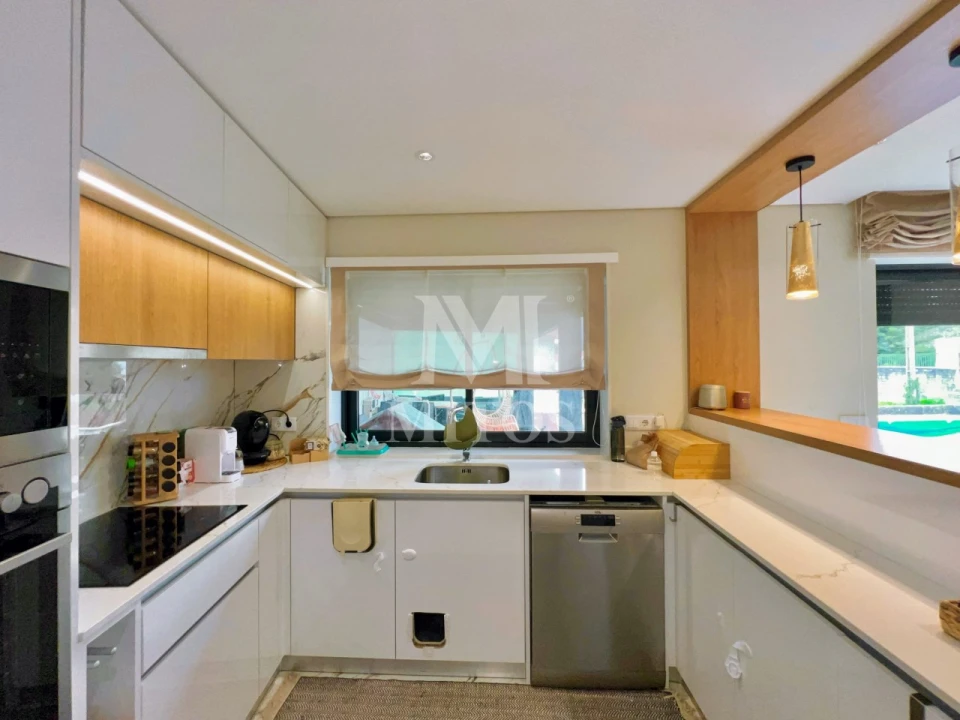 Moradia T3 para Venda em Mazarefes e Vila Fria Foto 8