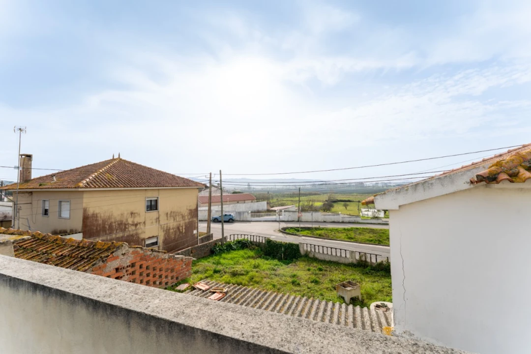 Moradia T3 para Venda em Coz, Alpedriz e Montes Foto 35