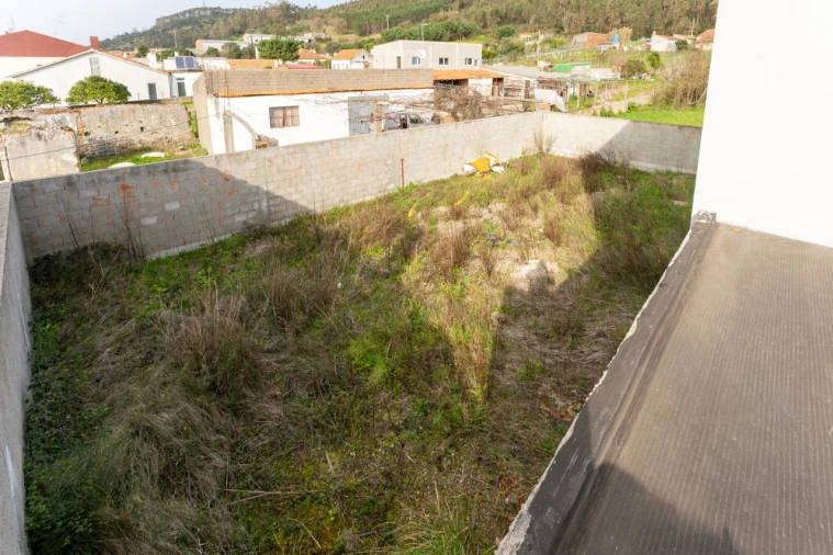 Moradia T3 para Venda em Coz, Alpedriz e Montes Foto 23