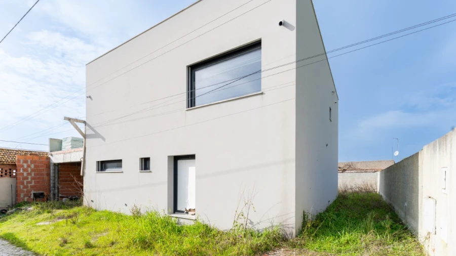 Moradia T3 para Venda em Coz, Alpedriz e Montes