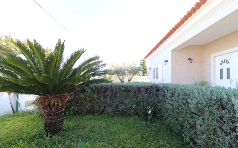 Moradia T4 para Venda em Samora Correia Foto 1