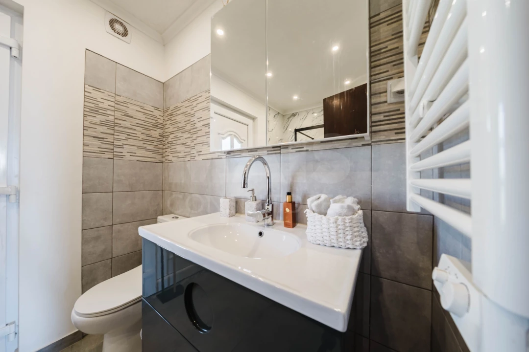 Moradia T5 para Venda em Carvalhal Foto 6