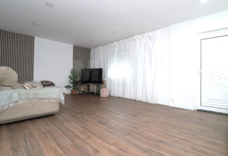 Moradia T2 para Venda em Fernao Ferro Foto 1