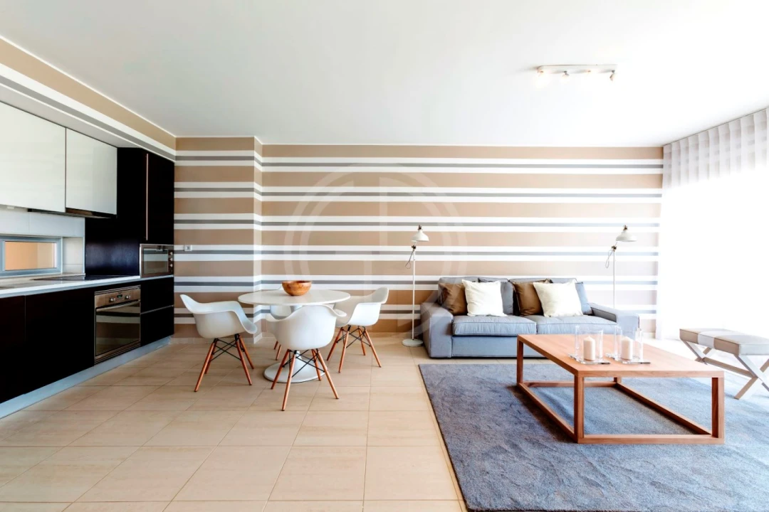 Apartamento T1 para Arrendamento férias em Quarteira Foto 11