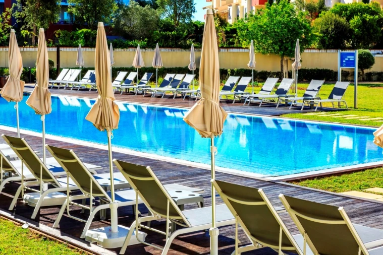 Apartamento T1 para Arrendamento férias em Quarteira Foto 2