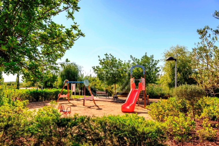 Apartamento T1 para Arrendamento férias em Quarteira Foto 6