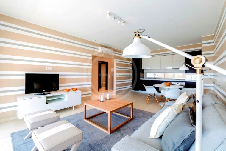 Apartamento T1 para Arrendamento férias em Quarteira Foto 10