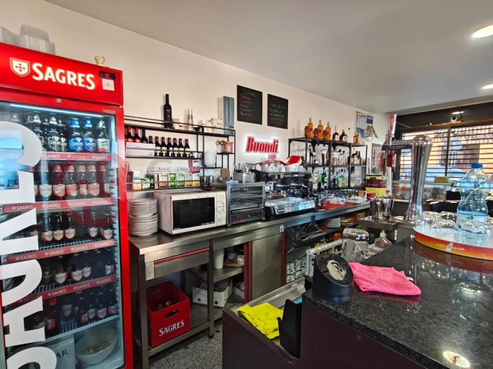 Negócio para Venda em Odivelas Foto 8