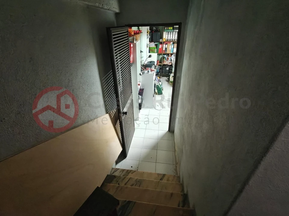 Negócio para Venda em Odivelas Foto 16