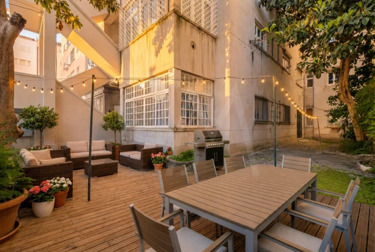 Apartamento T3 para Venda em Areeiro Foto 2