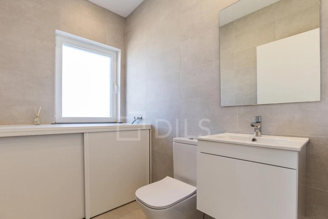 Moradia T2 para Venda em Faro (Sé e São Pedro) Foto 14