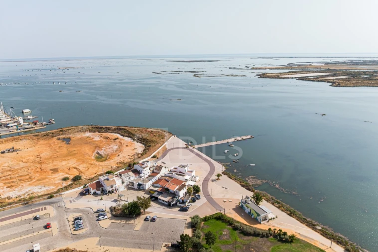 Moradia T2 para Venda em Faro (Sé e São Pedro) Foto 10