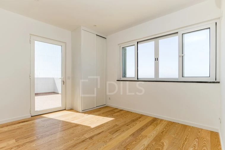 Moradia T2 para Venda em Faro (Sé e São Pedro) Foto 18