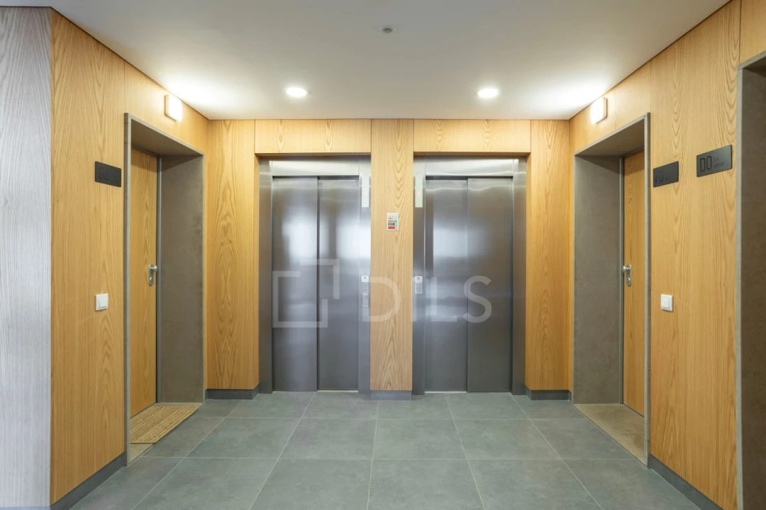 Apartamento T4 para Venda em Faro (Sé e São Pedro) Foto 9