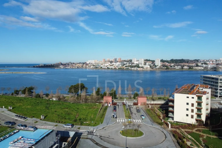 Apartamento T4 para Venda em Canidelo Foto 65