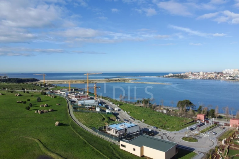 Apartamento T4 para Venda em Canidelo Foto 75