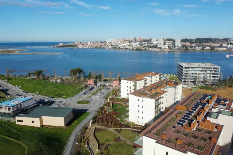 Apartamento T4 para Venda em Canidelo Foto 77