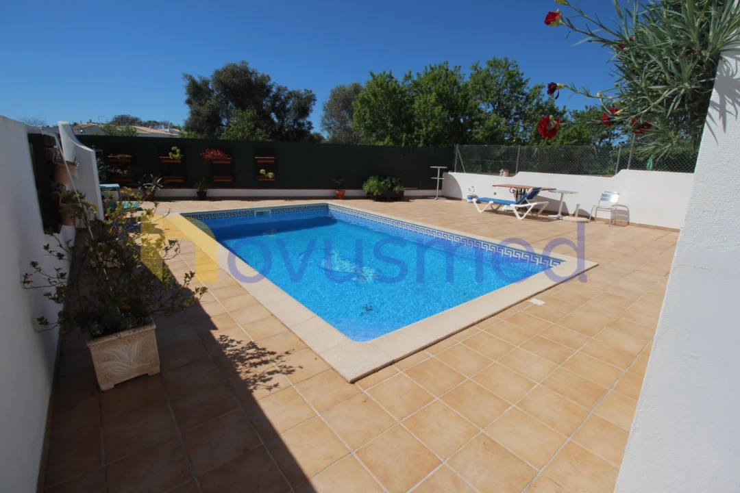 Moradia T4 para Venda em Albufeira e Olhos de Água Foto 15