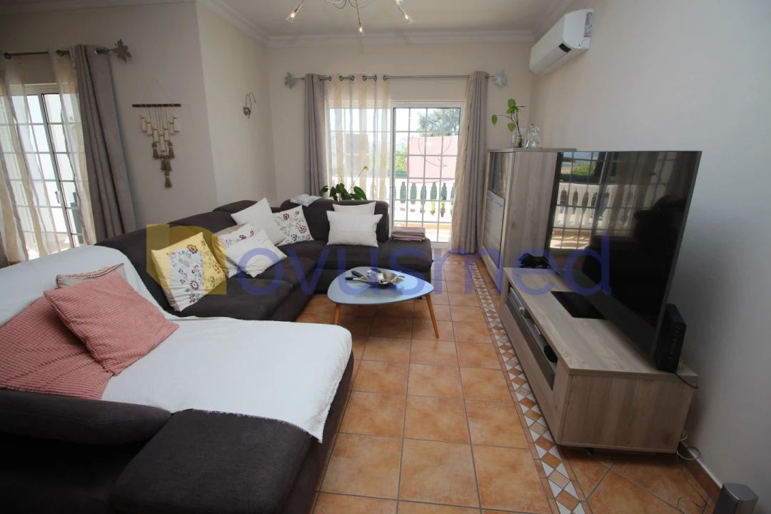 Moradia T4 para Venda em Albufeira e Olhos de Água Foto 8