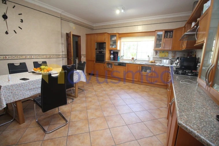 Moradia T4 para Venda em Albufeira e Olhos de Água Foto 6