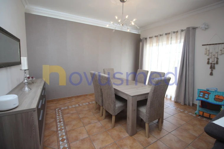 Moradia T4 para Venda em Albufeira e Olhos de Água Foto 9