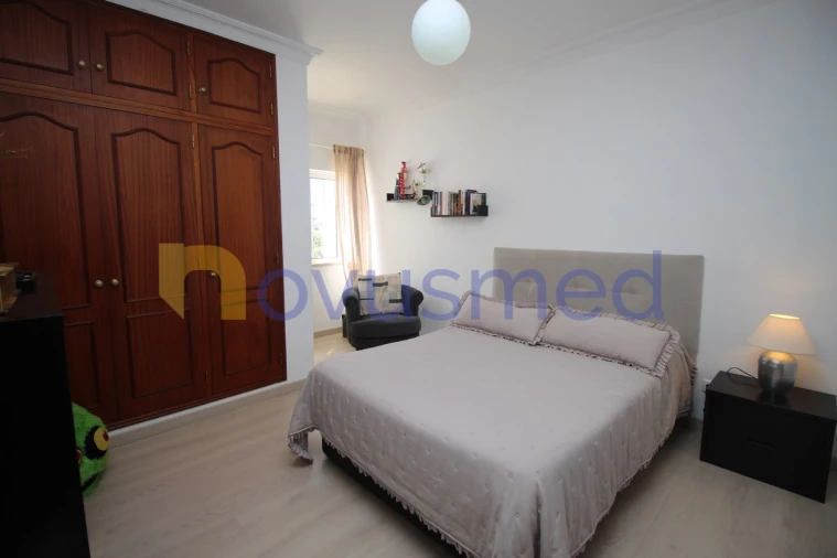 Moradia T4 para Venda em Albufeira e Olhos de Água Foto 14