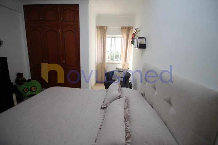 Moradia T4 para Venda em Albufeira e Olhos de Água Foto 17