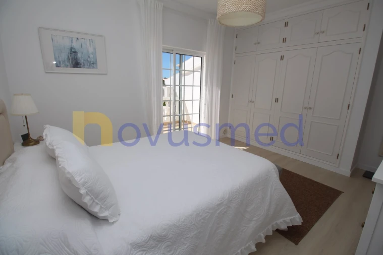 Moradia T4 para Venda em Albufeira e Olhos de Água Foto 25