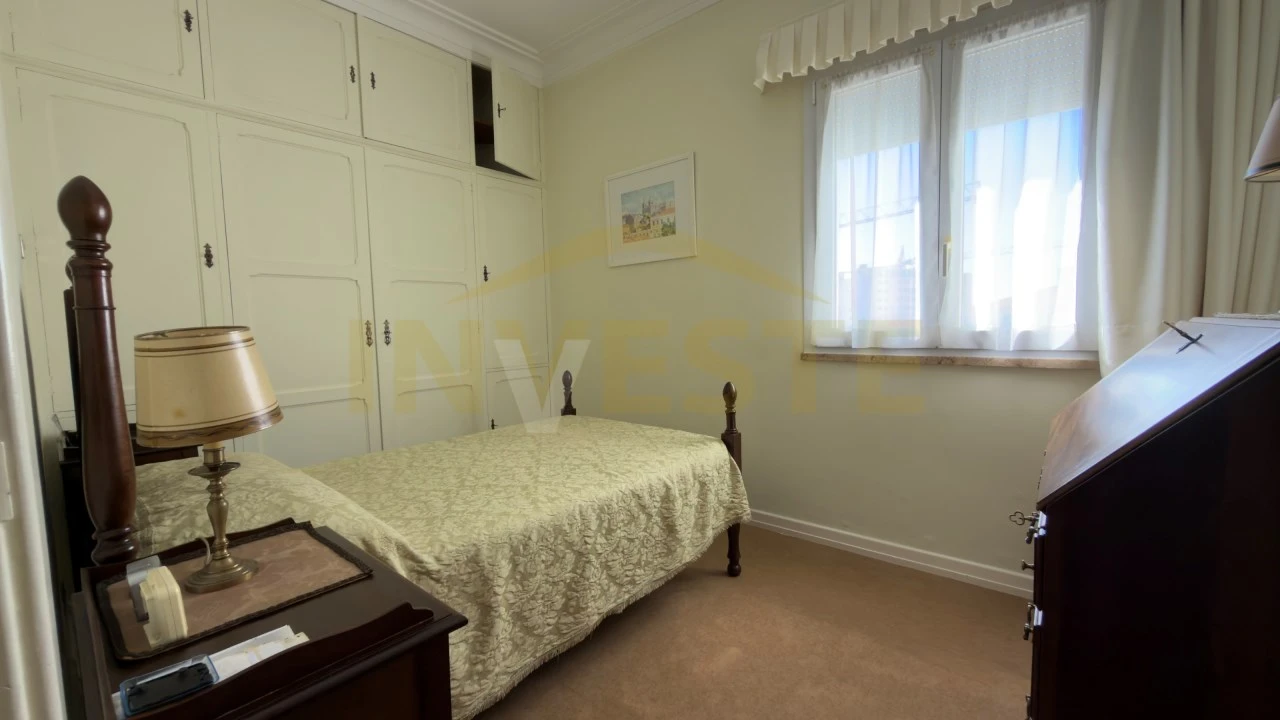 Apartamento T4 para Venda em Estrela Foto 12