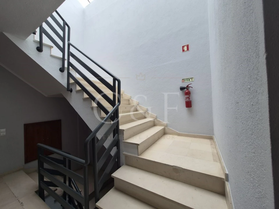 Apartamento T2 para Venda em Laranjeiro e Feijó Foto 27