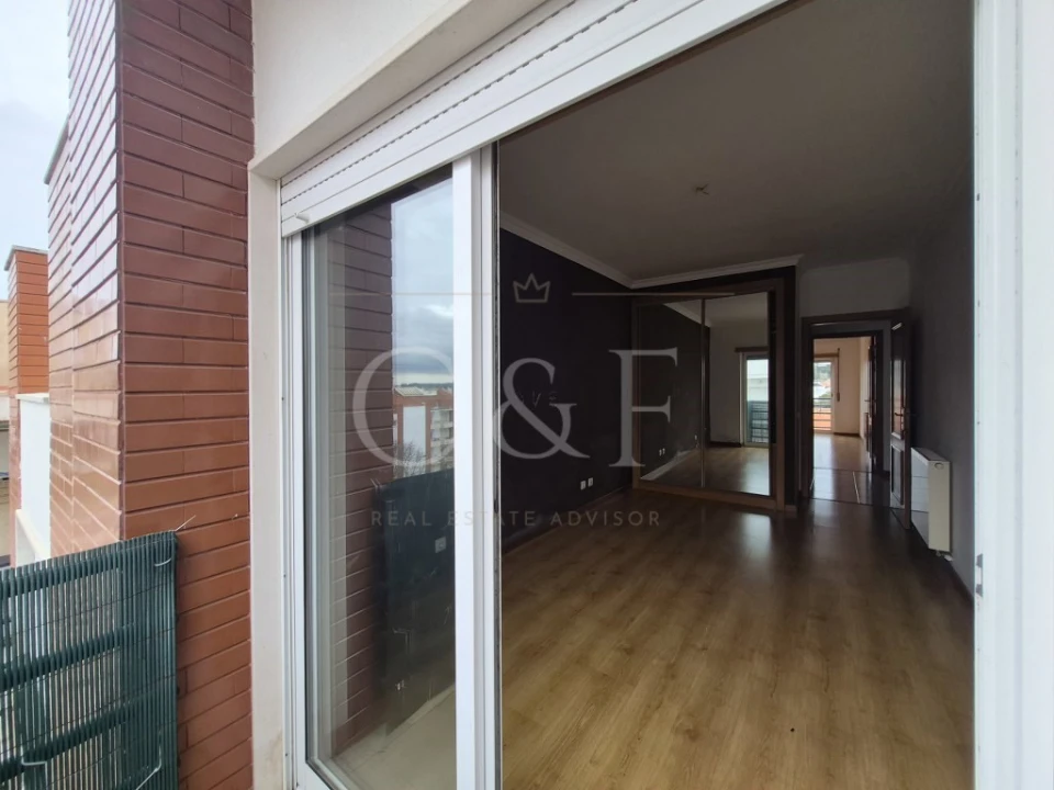 Apartamento T2 para Venda em Laranjeiro e Feijó Foto 9