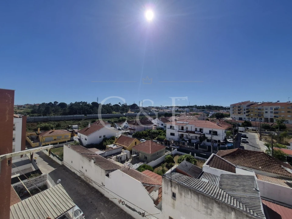 Apartamento T2 para Venda em Laranjeiro e Feijó Foto 16