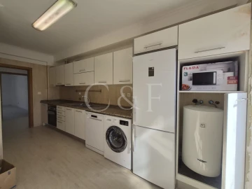 Apartamento T2 para Venda em Laranjeiro e Feijó