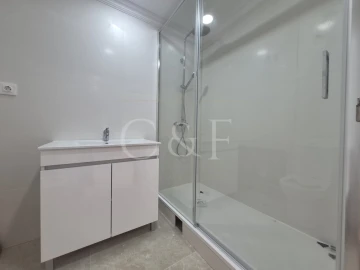 Apartamento T2 para Venda em Laranjeiro e Feijó