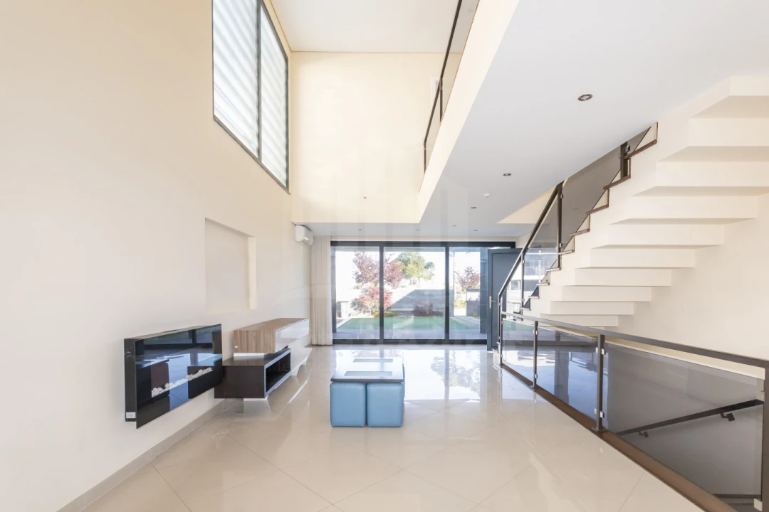 Moradia T4 para Venda em Azeitão (São Lourenço e São Simão) Foto 3