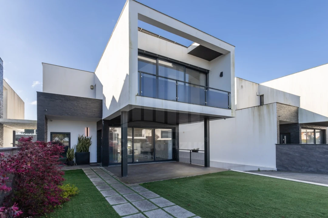 Moradia T4 para Venda em Azeitão (São Lourenço e São Simão) Foto 33