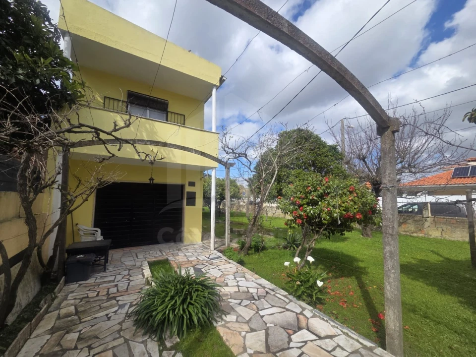 Terreno para Venda em Charneca de Caparica e Sobreda Foto 2