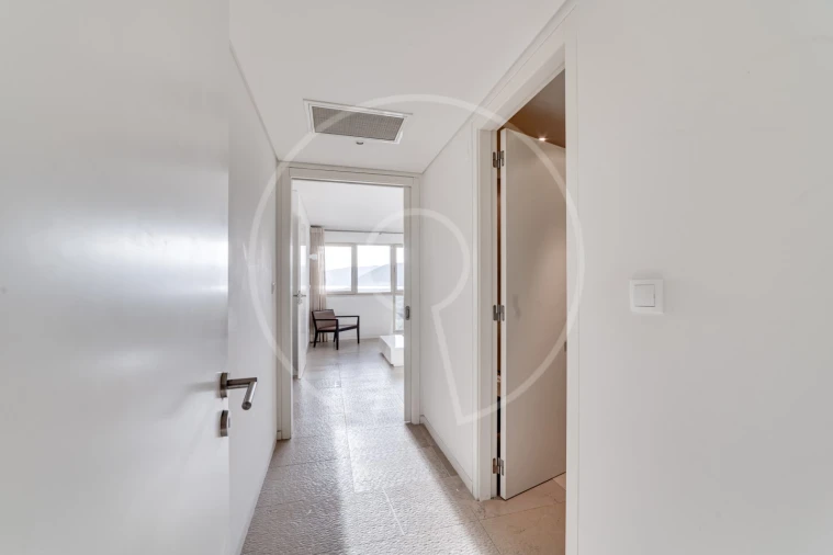 Apartamento T1 para Venda em Carvalhal Foto 12