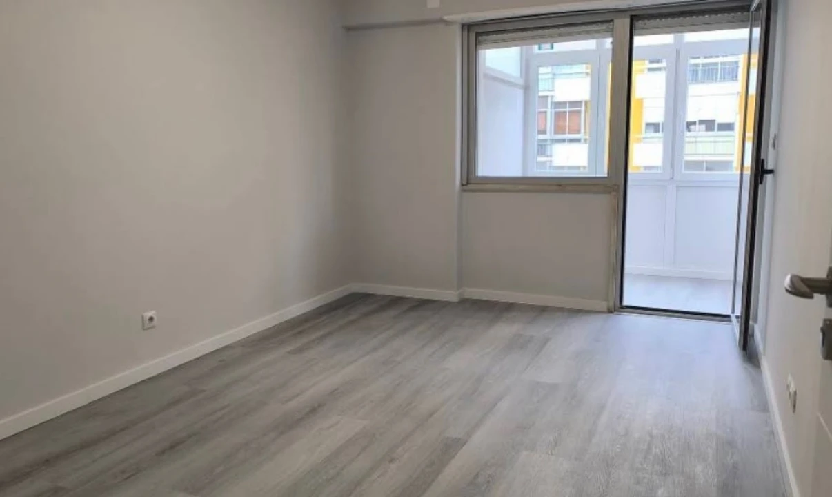 Apartamento T2 para Venda em Oeiras e São Julião da Barra, Paço de Arcos e Caxias Foto 8