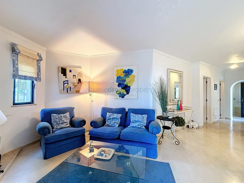 Apartamento T2 para Venda em Albufeira e Olhos de Água Foto 4