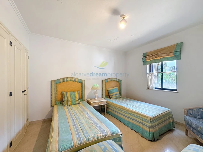 Apartamento T2 para Venda em Albufeira e Olhos de Água Foto 13