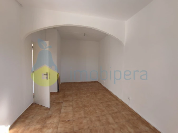 Quinta T1 para Venda em Alferce Foto 4