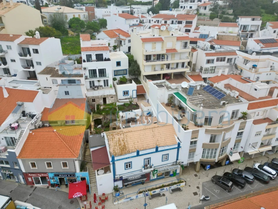 Prédio para Venda em Lagoa e Carvoeiro Foto 1