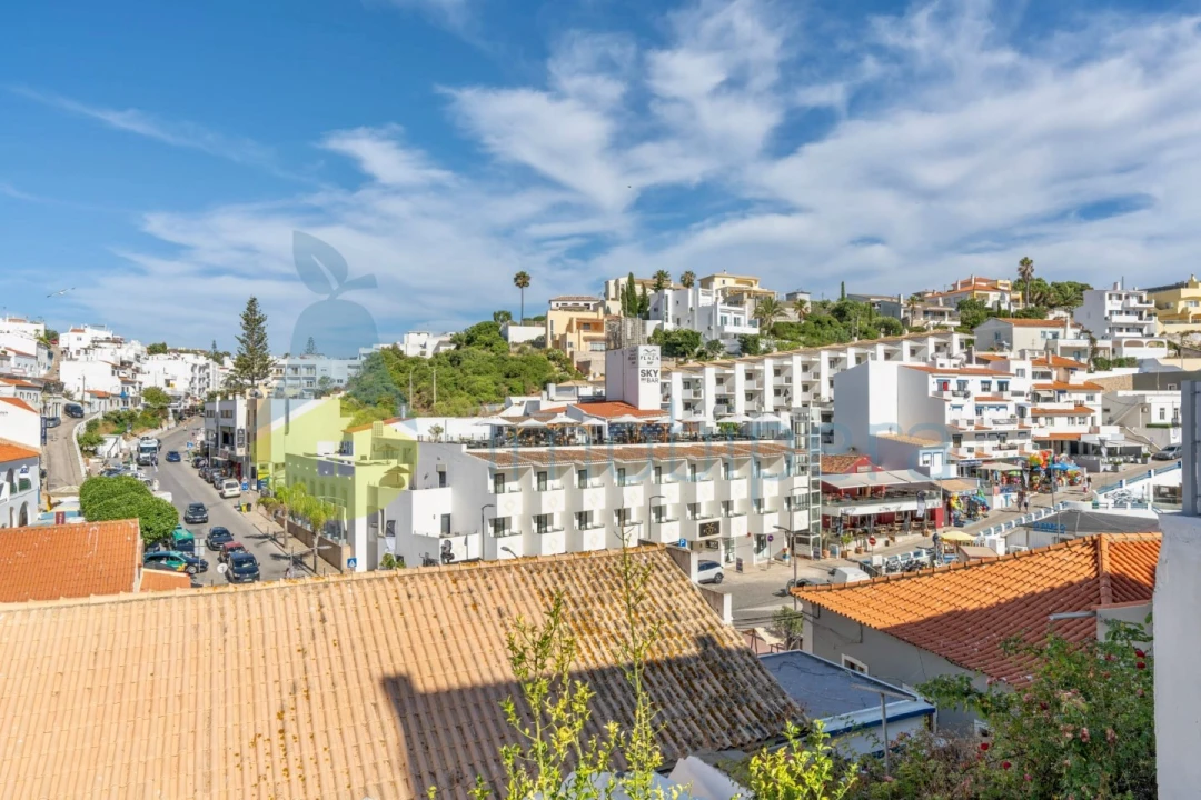 Prédio para Venda em Lagoa e Carvoeiro Foto 28